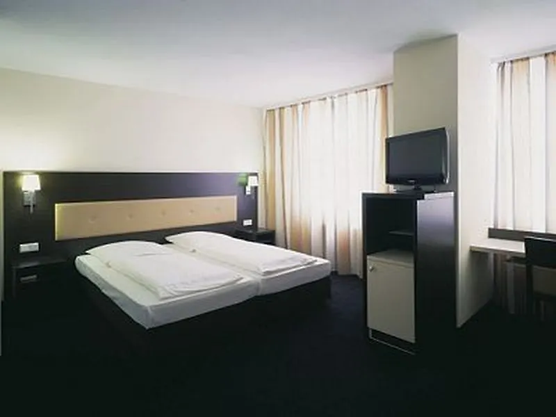 Bristol Hotel - Frankfurt City - Central Station Frankfurt am Main
