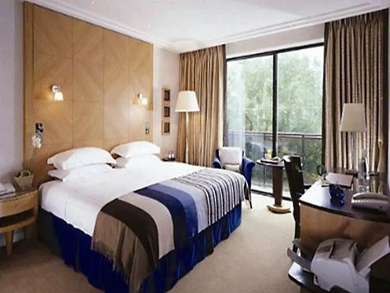 Bristol Hotel - Frankfurt City - Central Station Frankfurt am Main