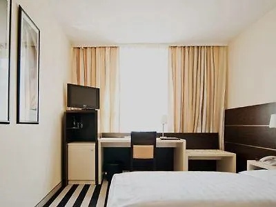 Bristol Hotel - Frankfurt City - Central Station Франкфурт-на-Майне