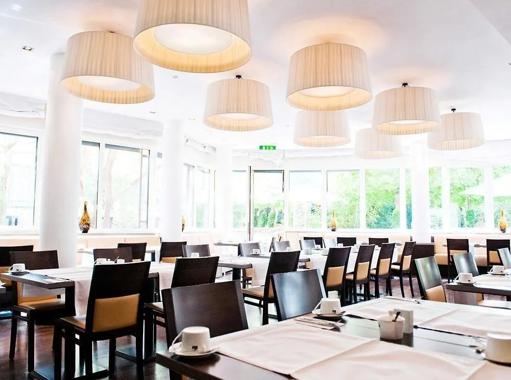 ****  Bristol Hotel - Frankfurt City - Central Station Франкфурт-на-Майне Германия
