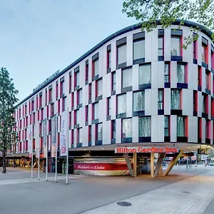 Hilton Garden Neckarpark מלון שטוטגרט