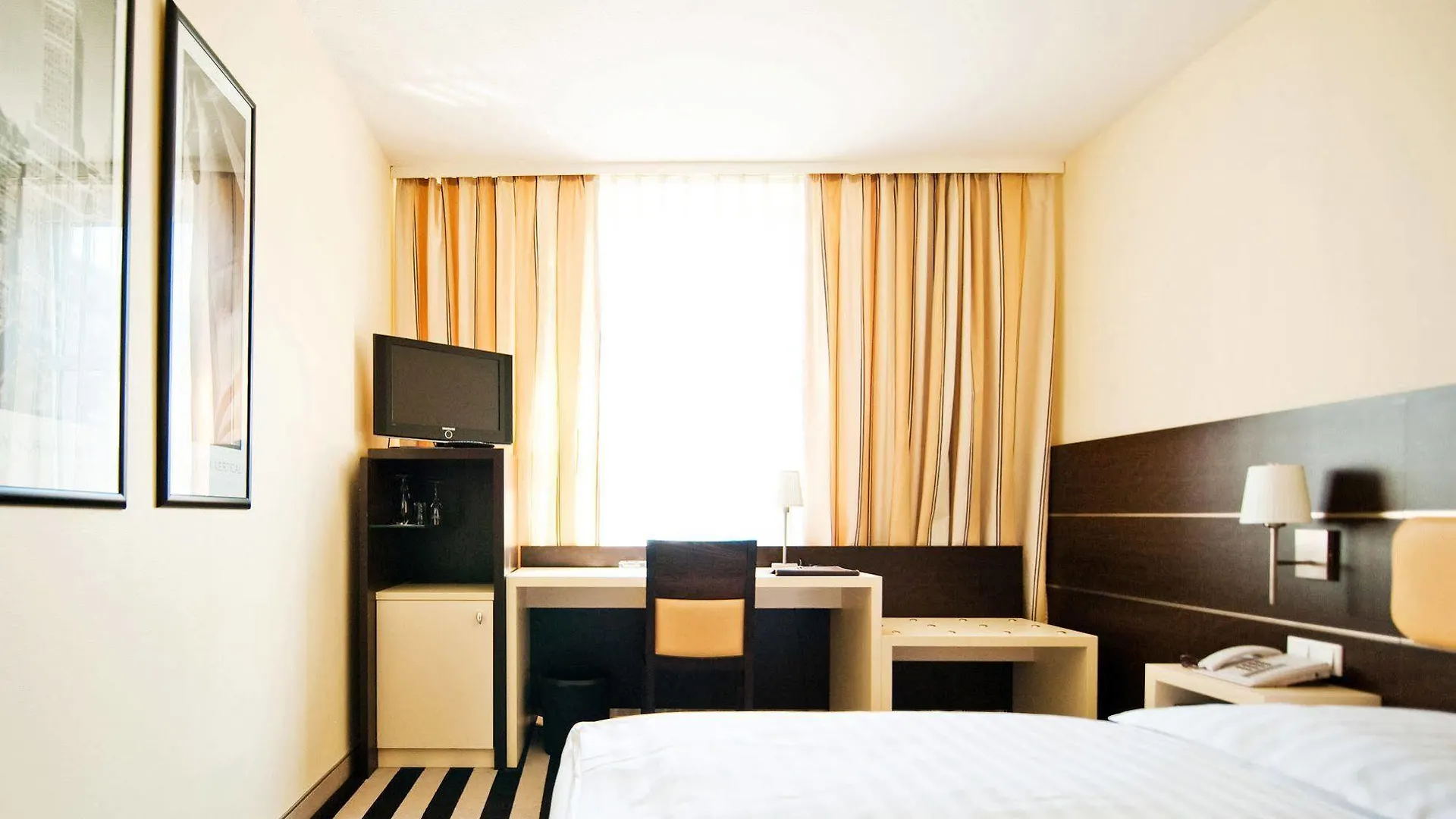 Bristol Hotel - Frankfurt City - Central Station Frankfurt am Main 4*,  Germany